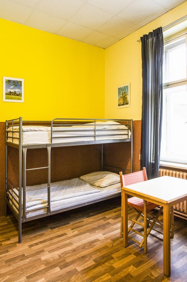 A Plus Hotel & Hostelプラハ エクステリア 写真