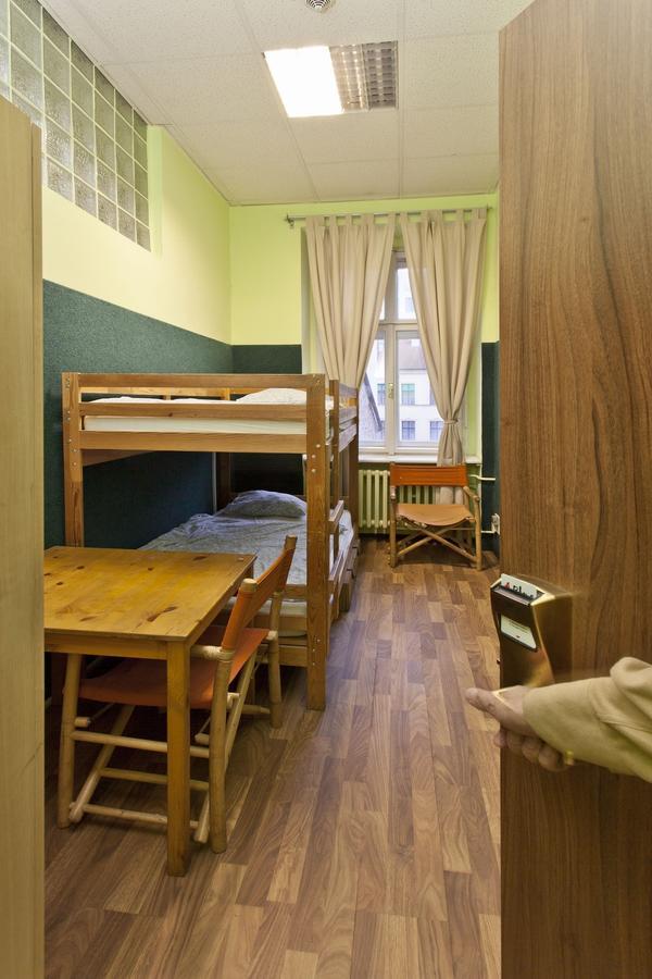 A Plus Hotel & Hostelプラハ エクステリア 写真